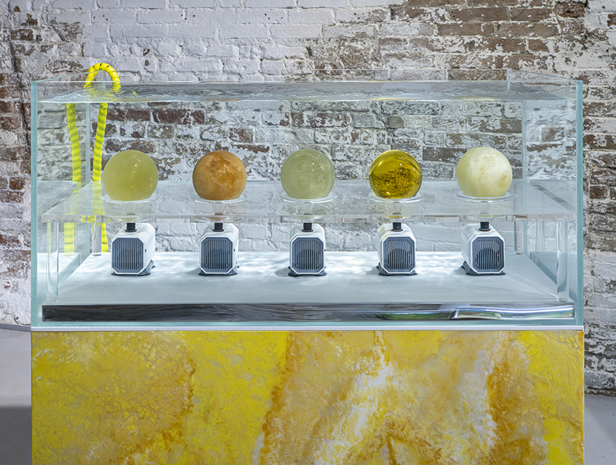 Rolling Gold Fountain